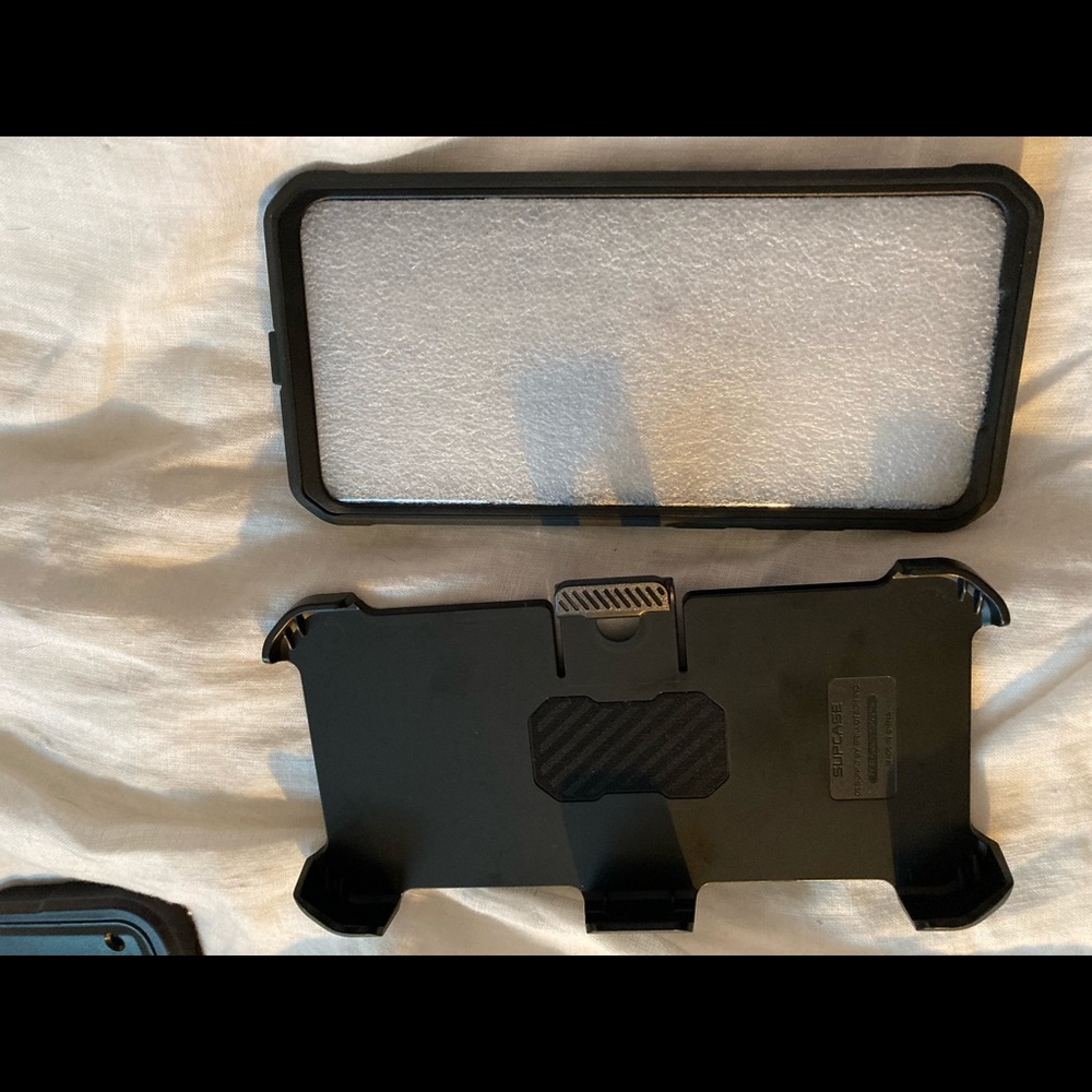 SUPCASE Unicorn Beetle Pro Black Rugged Case for Galaxy S20 Ultra Phone